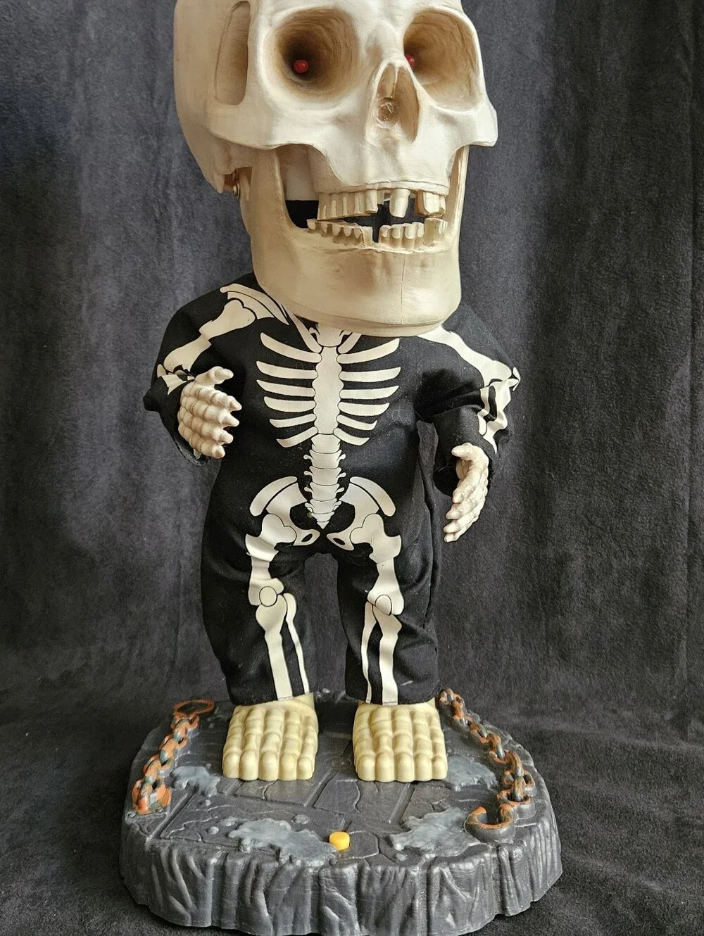 Vintage Gemmy 16